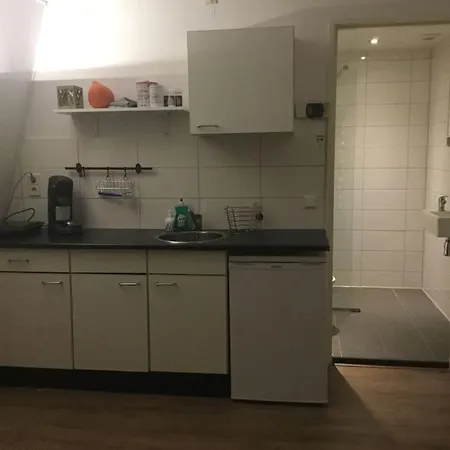 Apartment Studio, 21 Minutes By Bus To Downtown Amsterdam Purmerend