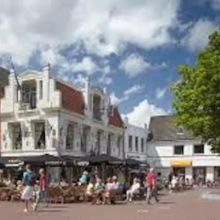 Studio, 21 Minutes By Bus To Downtown Amsterdam