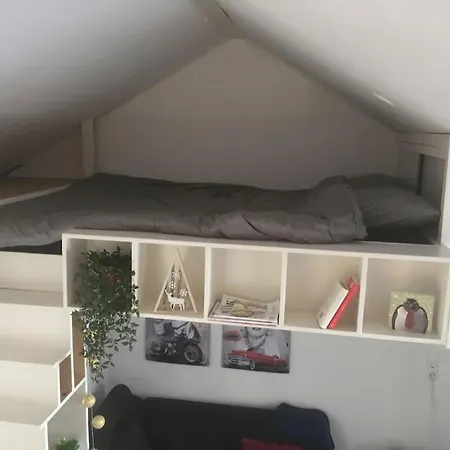 Studio, 21 Minutes By Bus To Downtown Amsterdam Purmerend