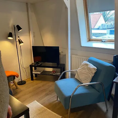 Apartamento Studio, 21 Minutes By Bus To Downtown Amsterdam *
